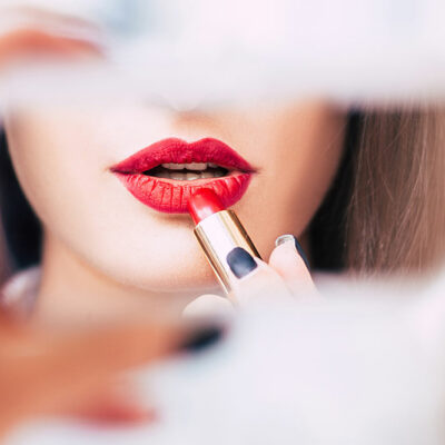 6 Pro Tips for Applying Lipstick